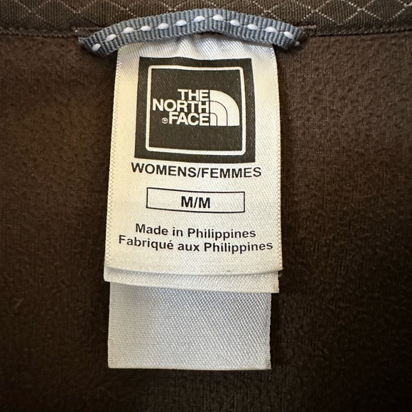The North Face Women's Aljo Fleece Quarter Zip Pullover in Brown, Size Medium - Picture 2 of 8